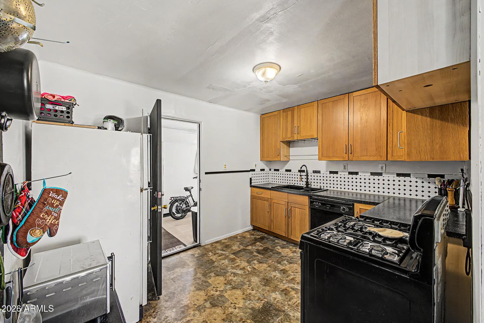 843 W Spray Street, Superior, AZ 85173 — photo 13 of 29