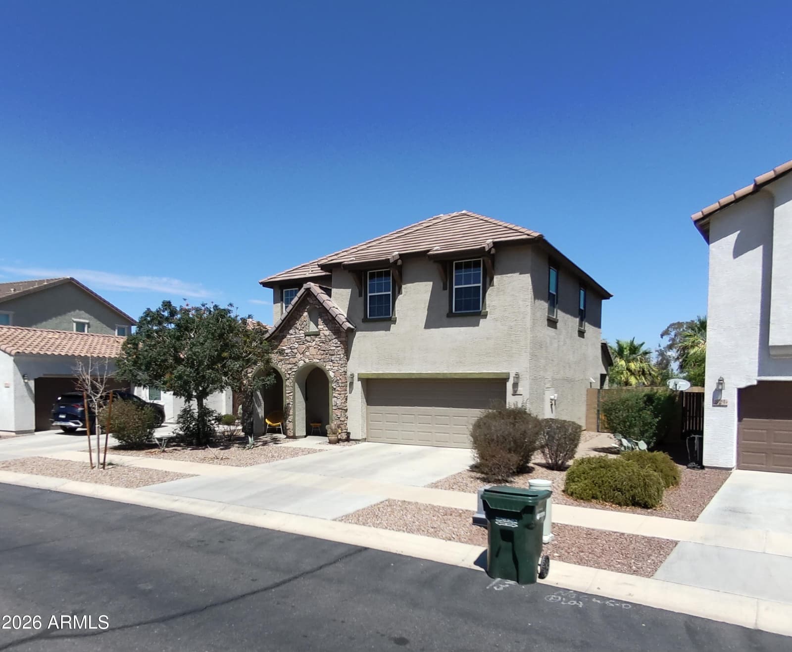 820 E Constance Way, Phoenix, AZ 85042 — photo 7 of 58