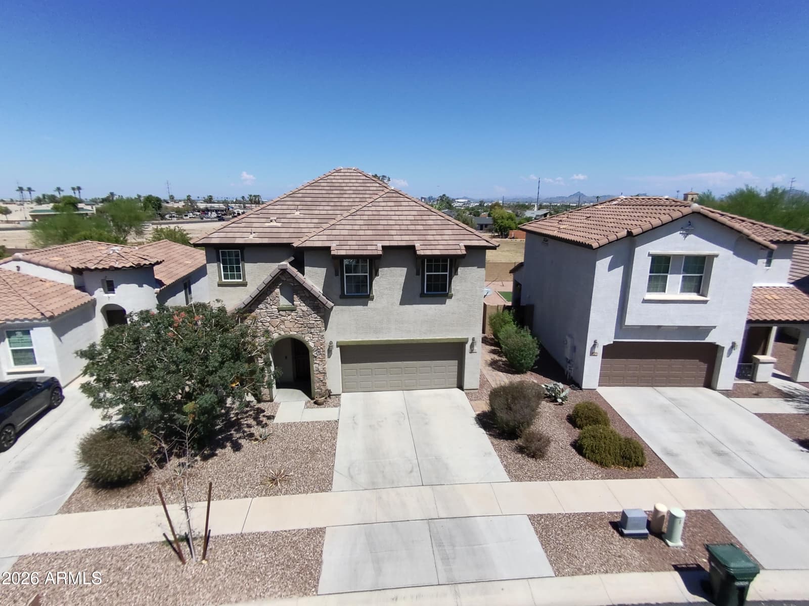 820 E Constance Way, Phoenix, AZ 85042 — photo 5 of 58