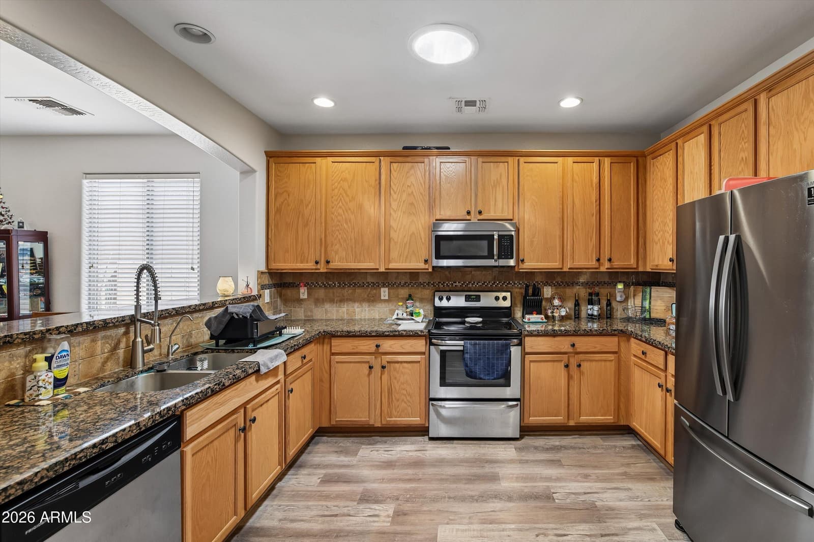 910 E Crimm Road, San Tan Valley, AZ 85143 — photo 13 of 45