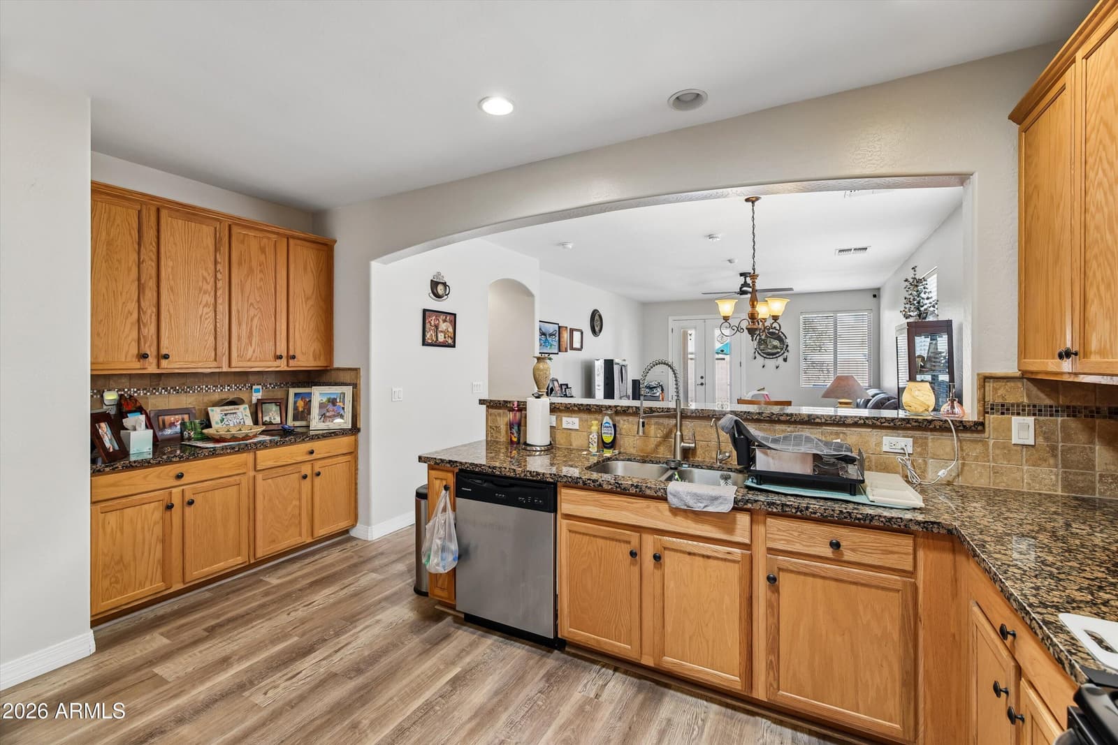 910 E Crimm Road, San Tan Valley, AZ 85143 — photo 14 of 45