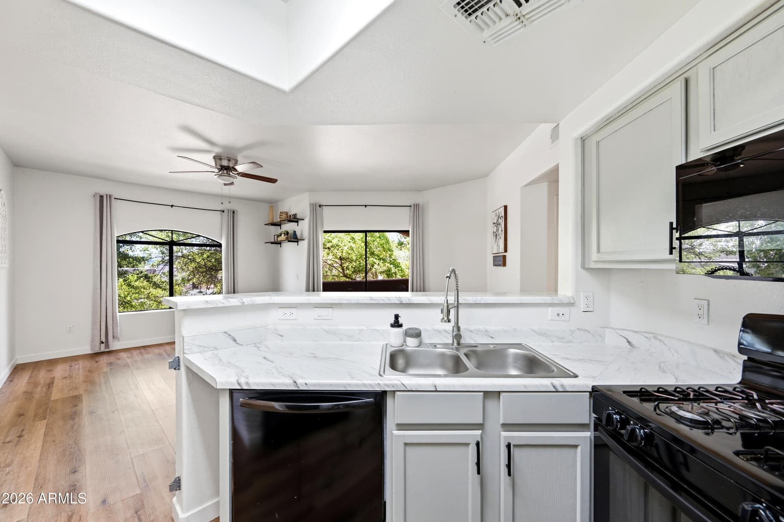 10030 W Indian School Road 255, Phoenix, AZ 85037 — photo 11 of 34