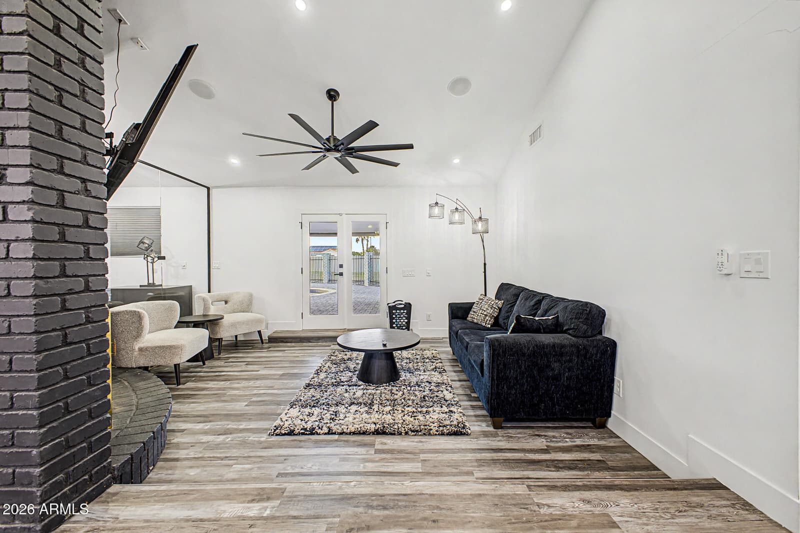 1040 W Encinas Street, Gilbert, AZ 85233 — photo 10 of 65