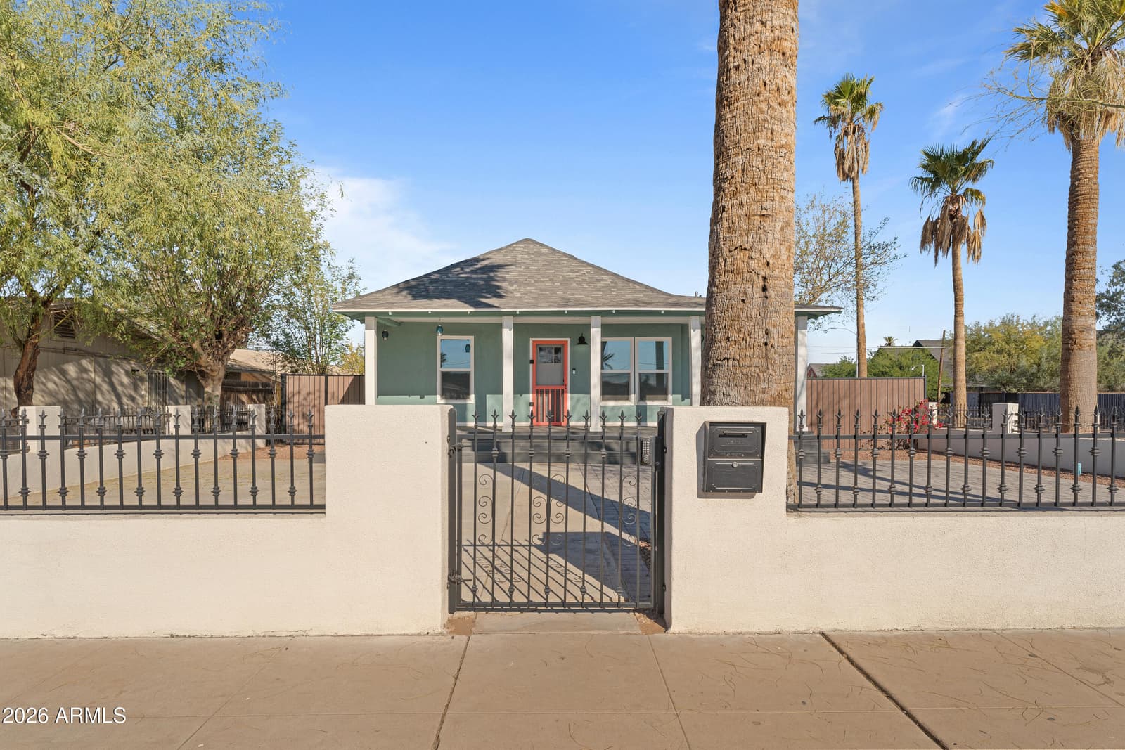 930 E Taylor Street, Phoenix, AZ 85006 — photo 3 of 16