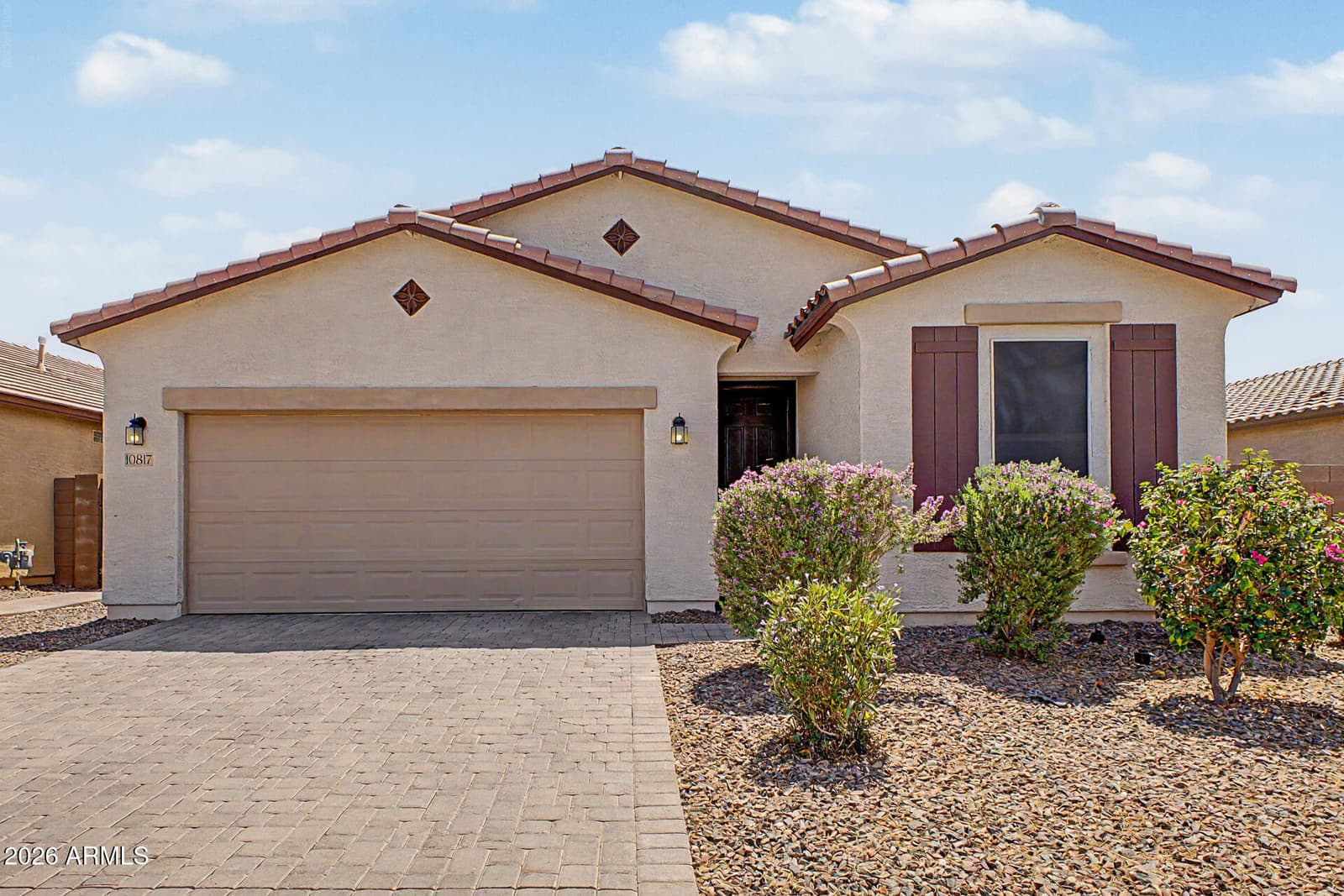 10817 W Hadley Street, Avondale, AZ 85323 — photo 2 of 33