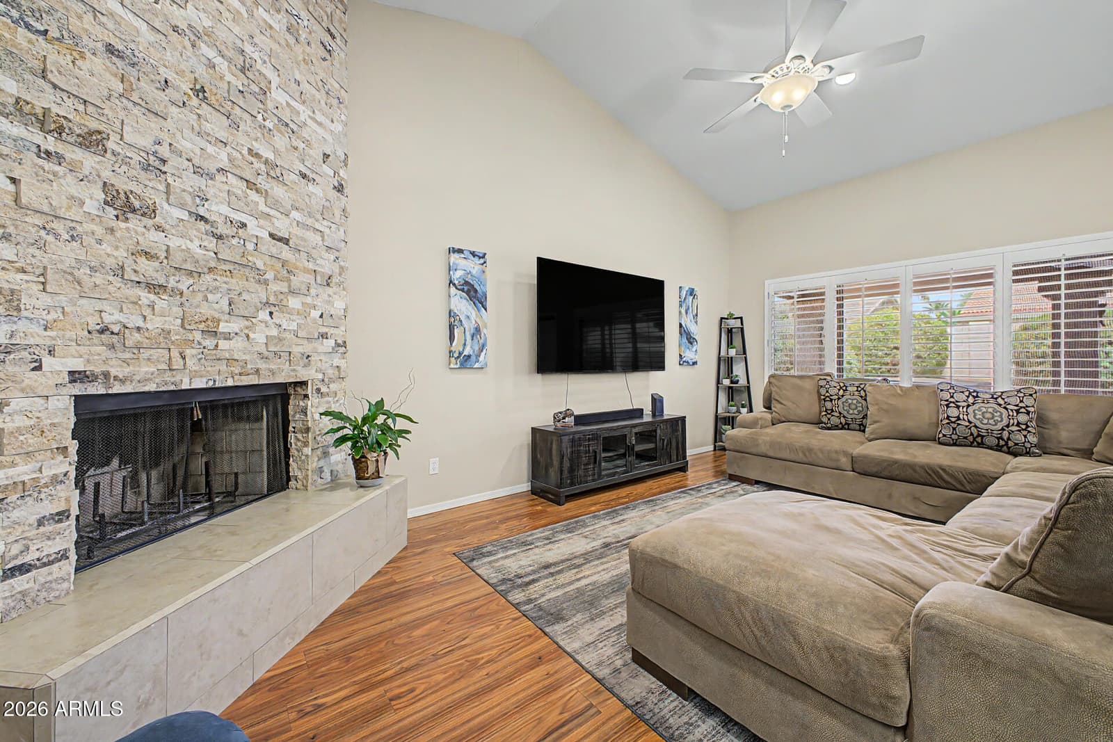 4032 E Rosemonte Drive, Phoenix, AZ 85050 — photo 6 of 56