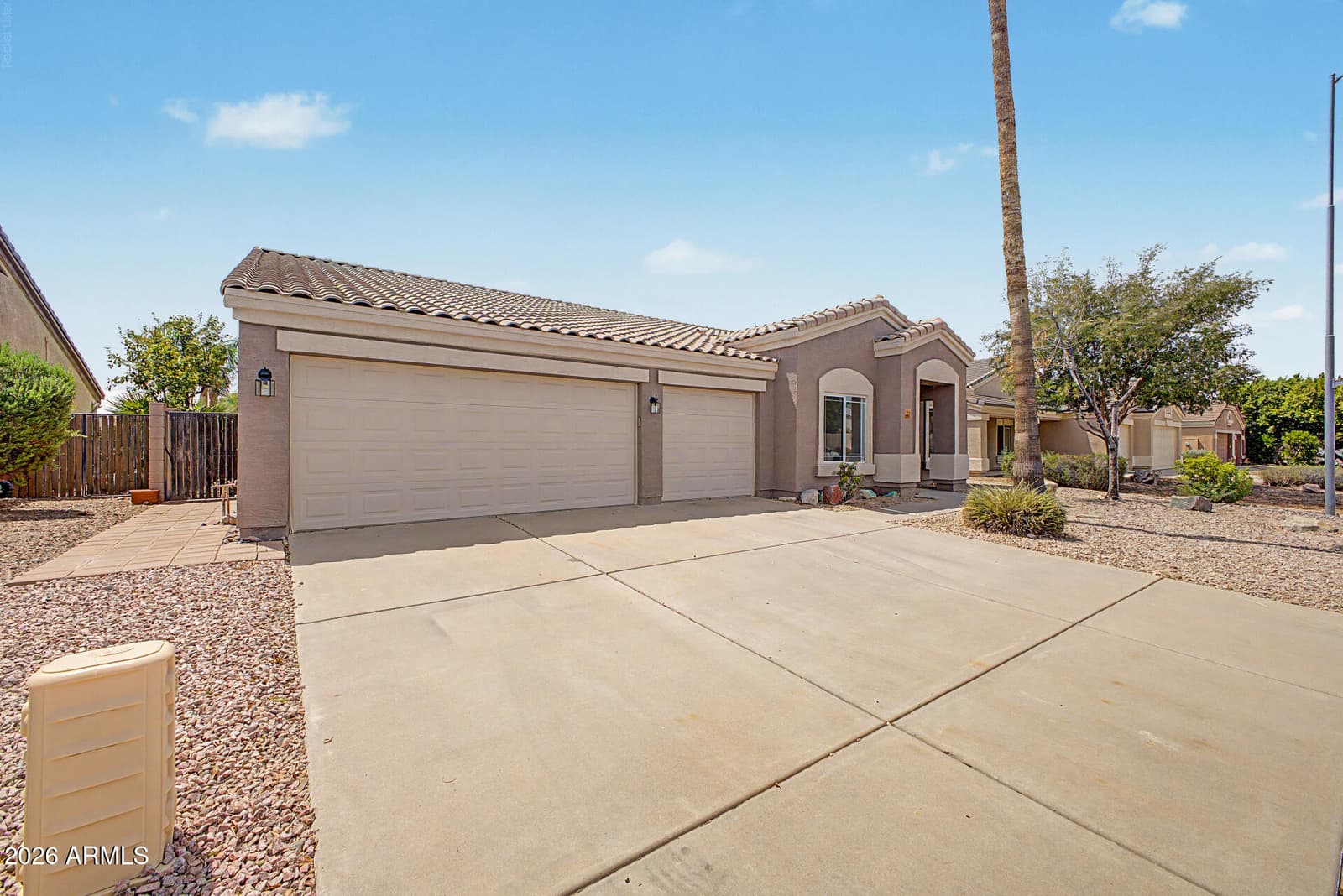 10505 E Emerald Circle, Mesa, AZ 85208 — photo 2 of 38