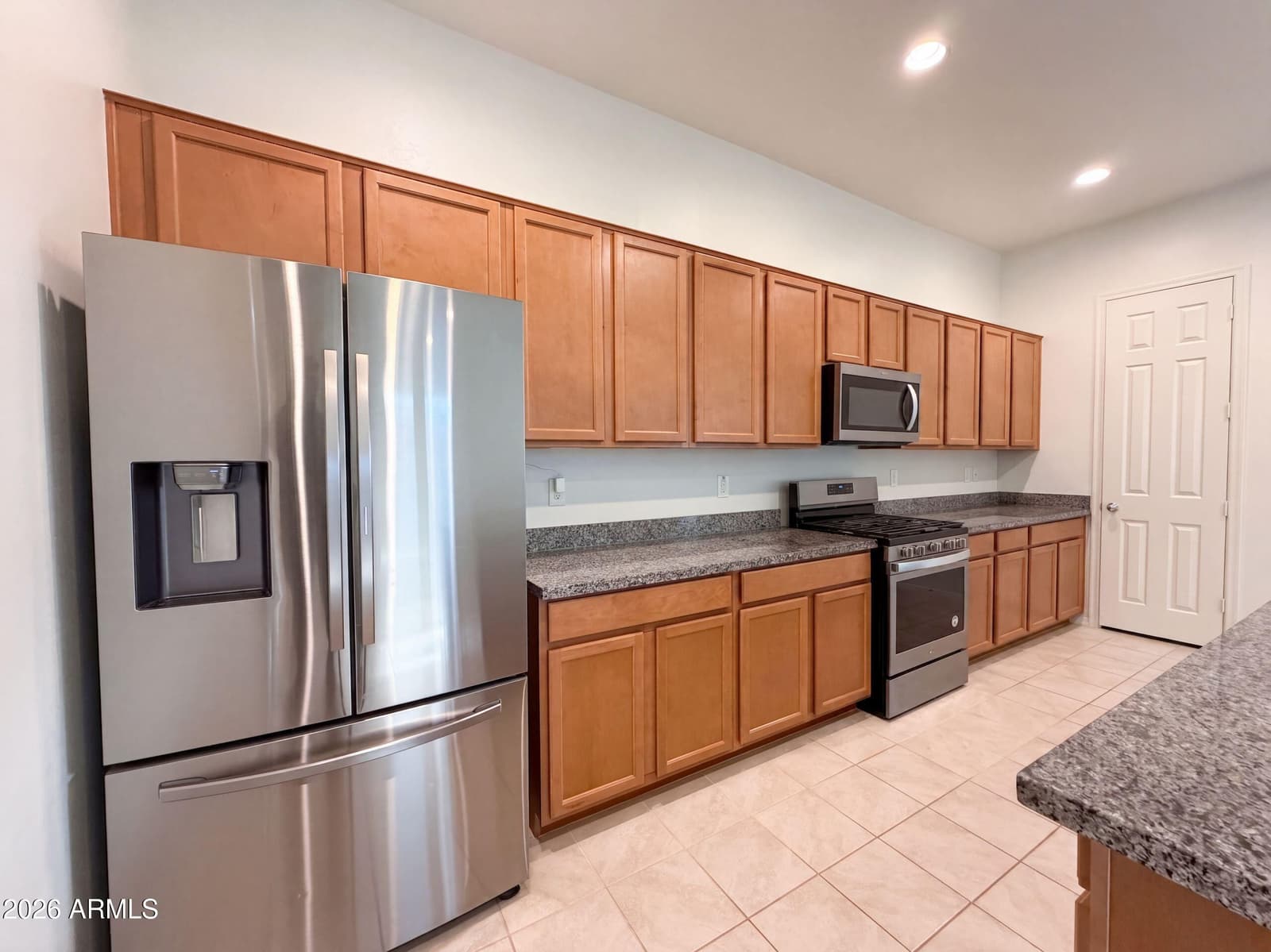 13706 N 144th Drive, Surprise, AZ 85379 — photo 10 of 33