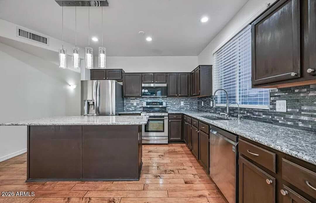 3222 E Wickieup Lane, Phoenix, AZ 85050 — photo 14 of 32