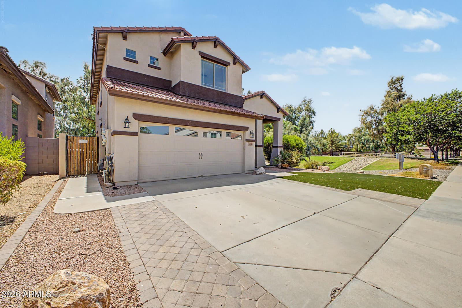 17243 W Lundberg Street, Surprise, AZ 85388 — photo 2 of 32