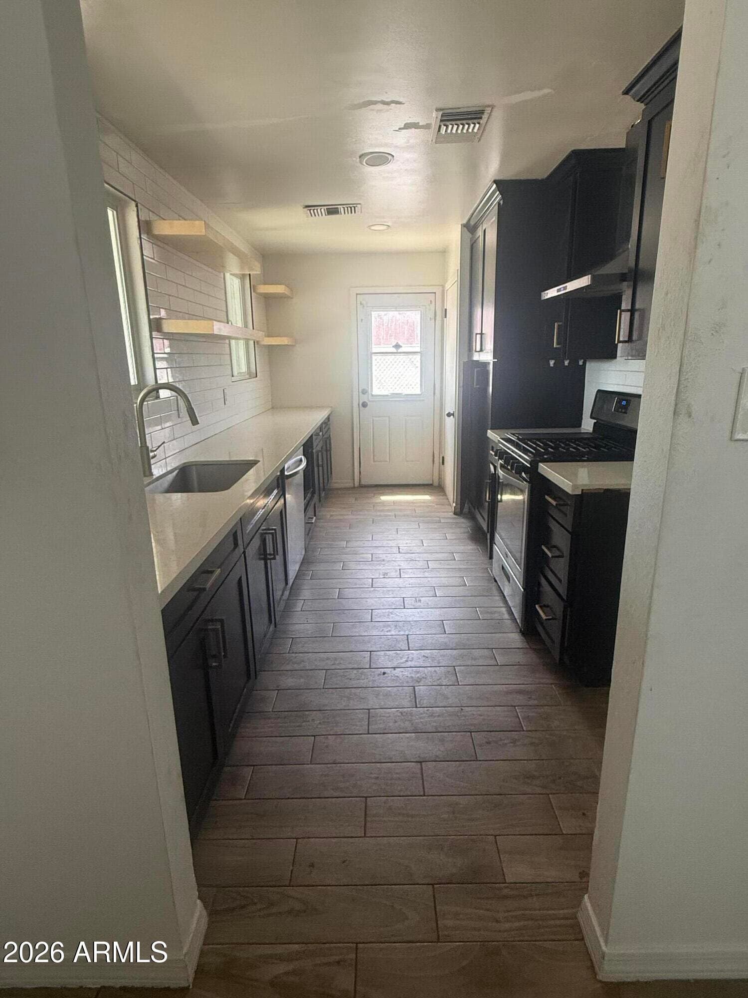 1715 W Mohave Street, Phoenix, AZ 85007 — photo 5 of 11
