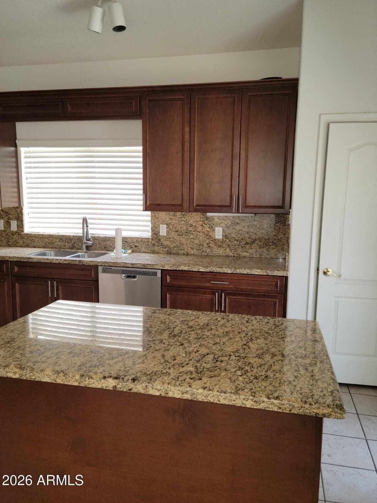 4163 E Silverwood Drive, Phoenix, AZ 85048 — photo 6 of 17