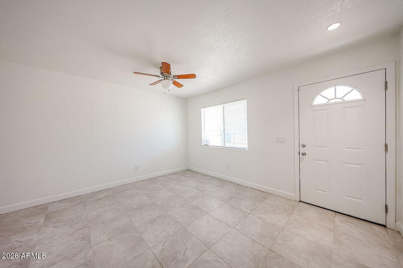 2810 E Roeser Road, Phoenix, AZ 85040 — photo 13 of 18
