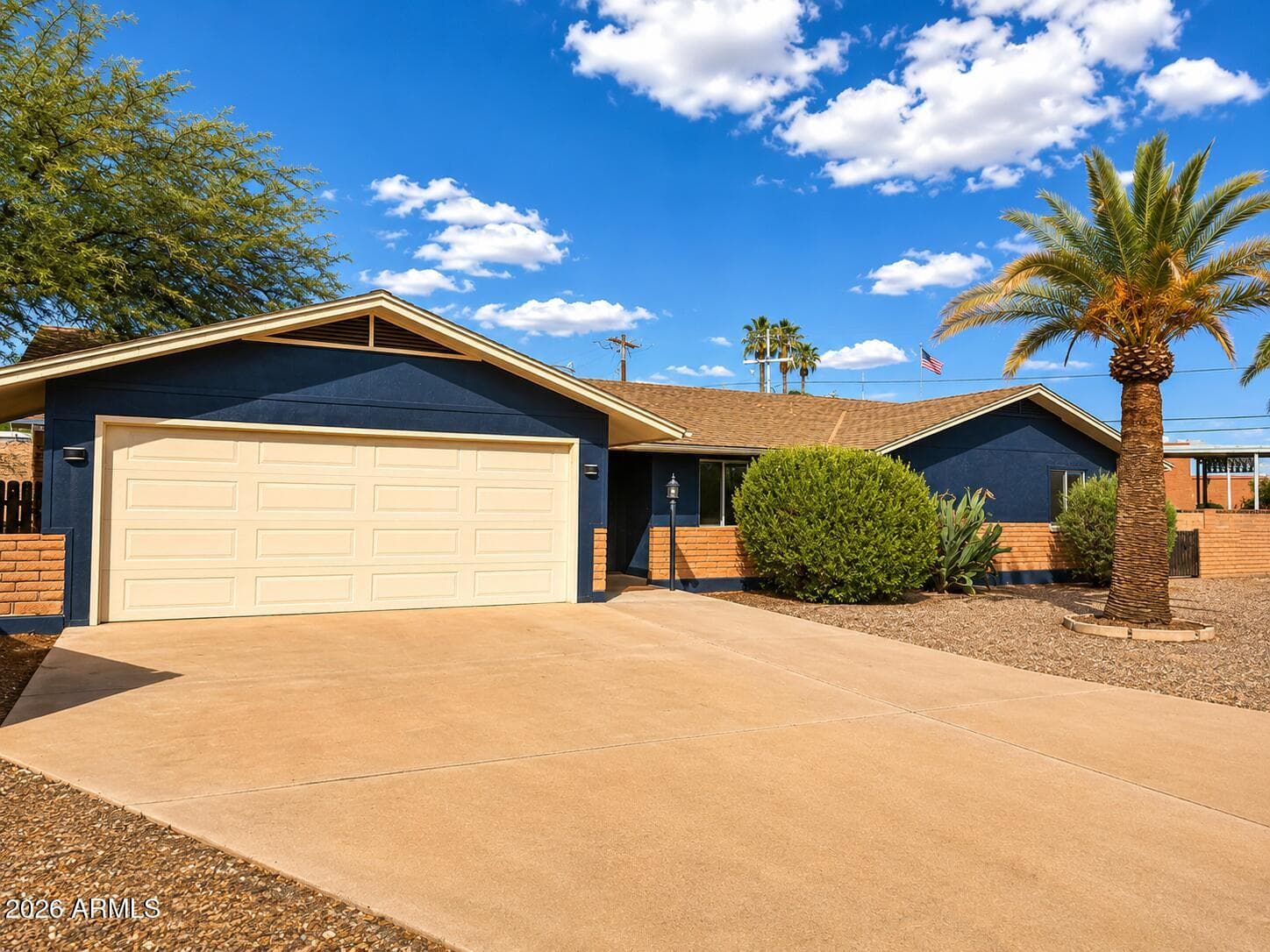 322 E Markley Drive, Casa Grande, AZ 85122 — photo 2 of 33