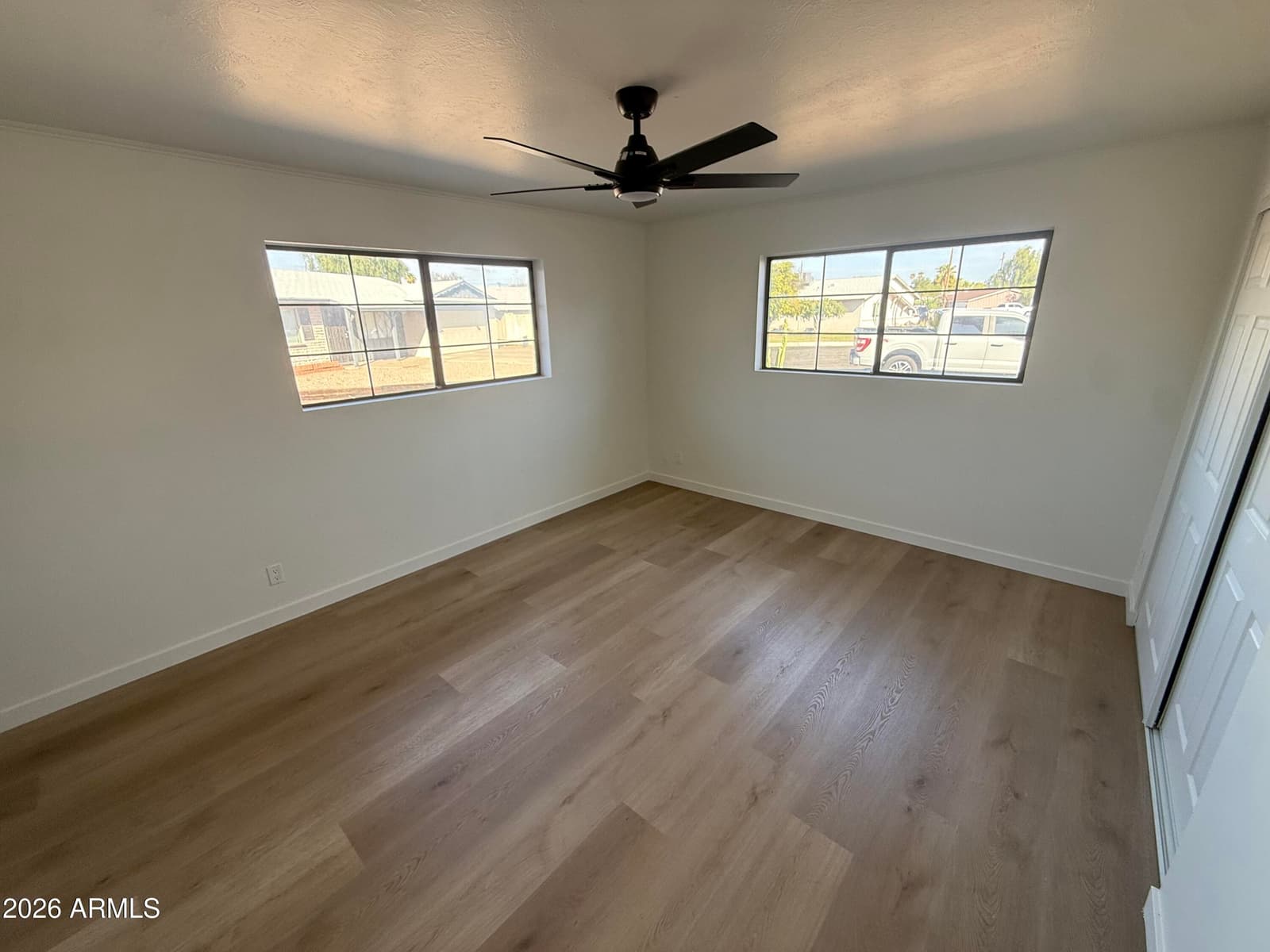 3946 W Northview Avenue, Phoenix, AZ 85051 — photo 7 of 11