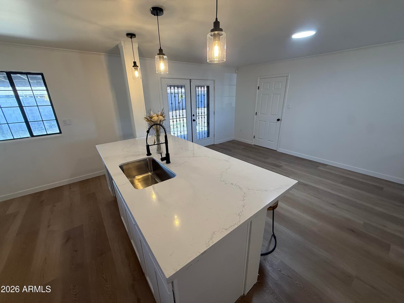 3946 W Northview Avenue, Phoenix, AZ 85051 — photo 3 of 11