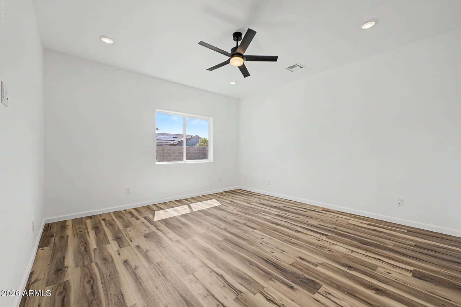 14733 S Diablo Road, Arizona City, AZ 85123 — photo 15 of 33