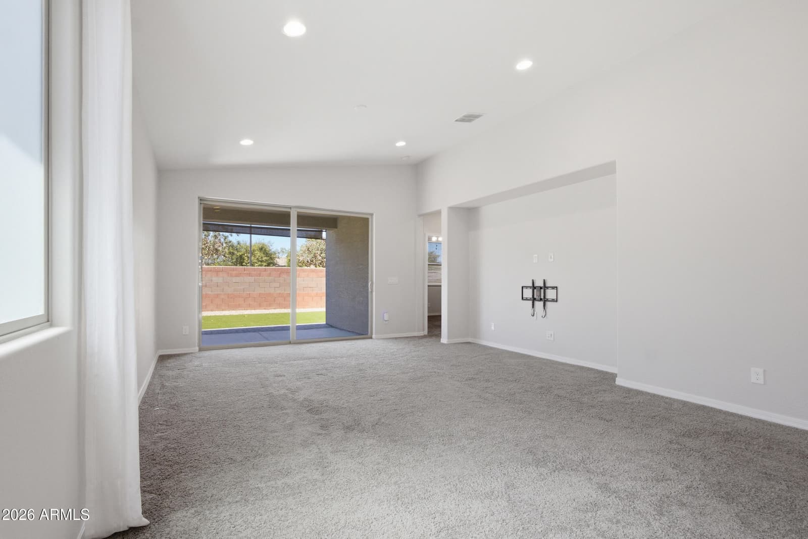 13500 N 174th Lane, Surprise, AZ 85388 — photo 5 of 44