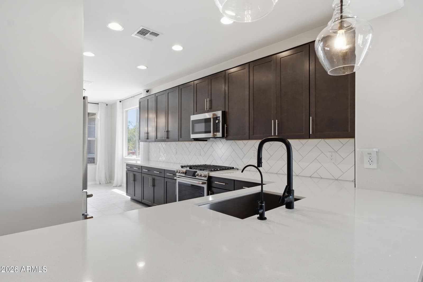 13500 N 174th Lane, Surprise, AZ 85388 — photo 10 of 44