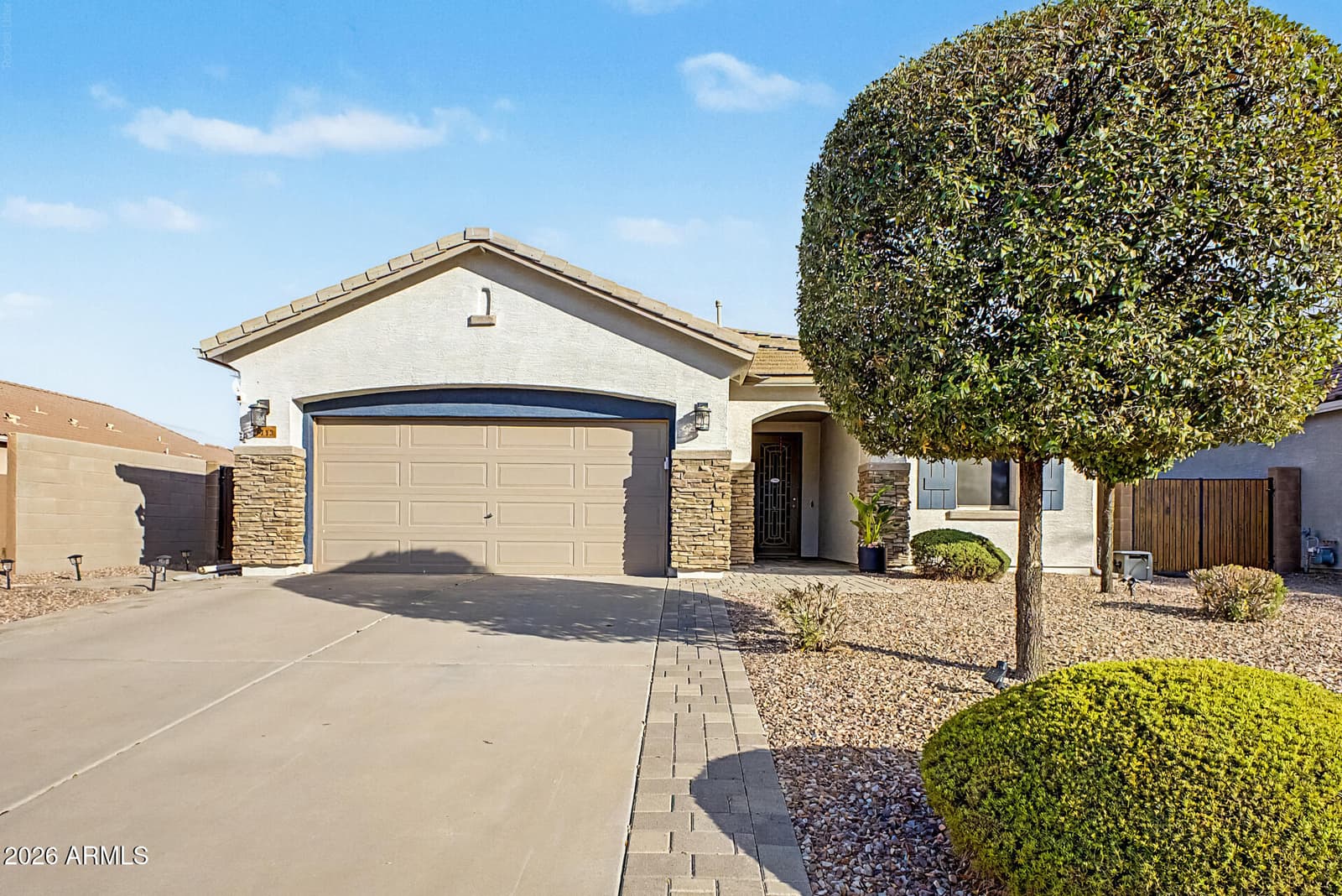 1113 W Stephanie Lane, San Tan Valley, AZ 85143 — photo 6 of 46