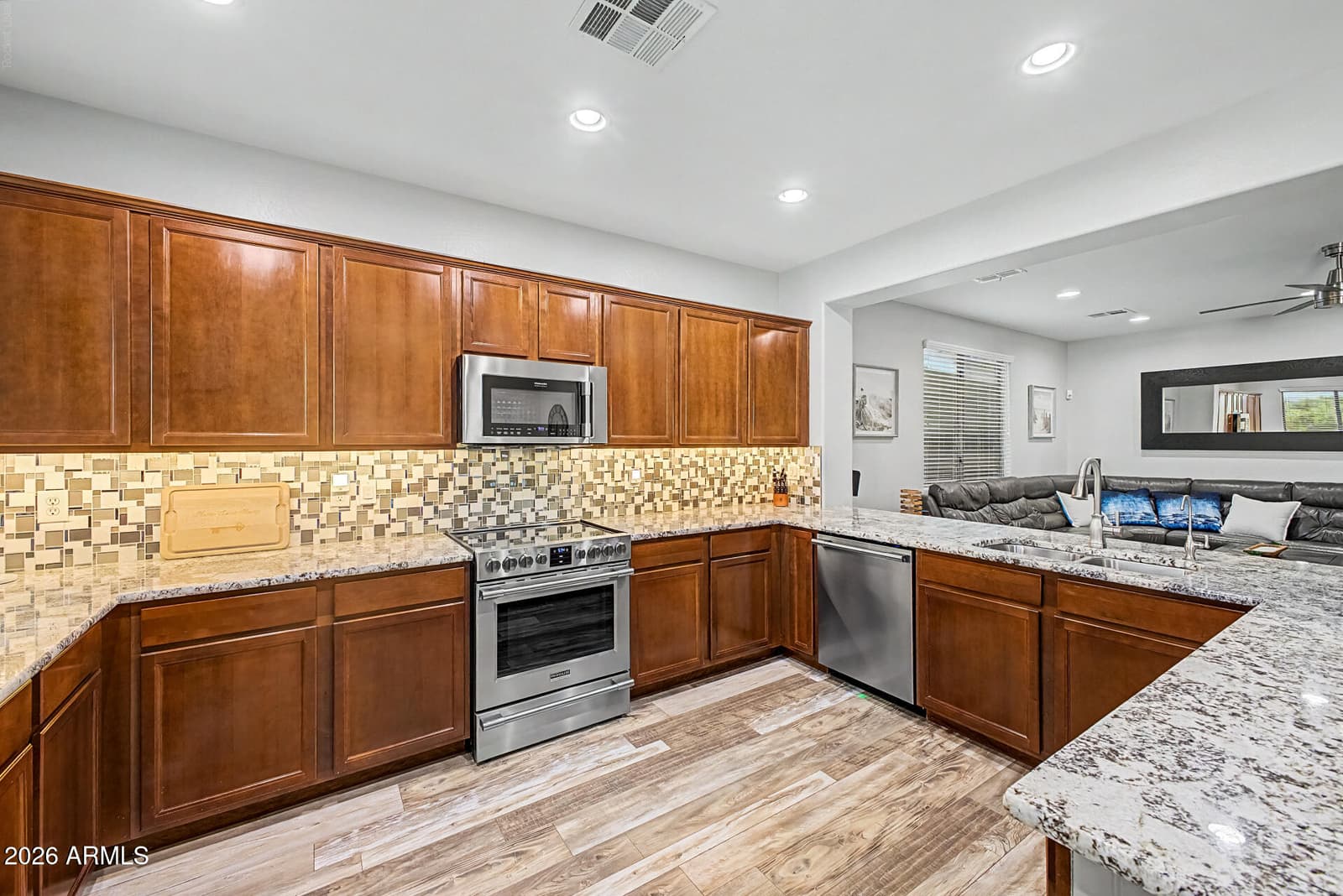 1113 W Stephanie Lane, San Tan Valley, AZ 85143 — photo 17 of 46