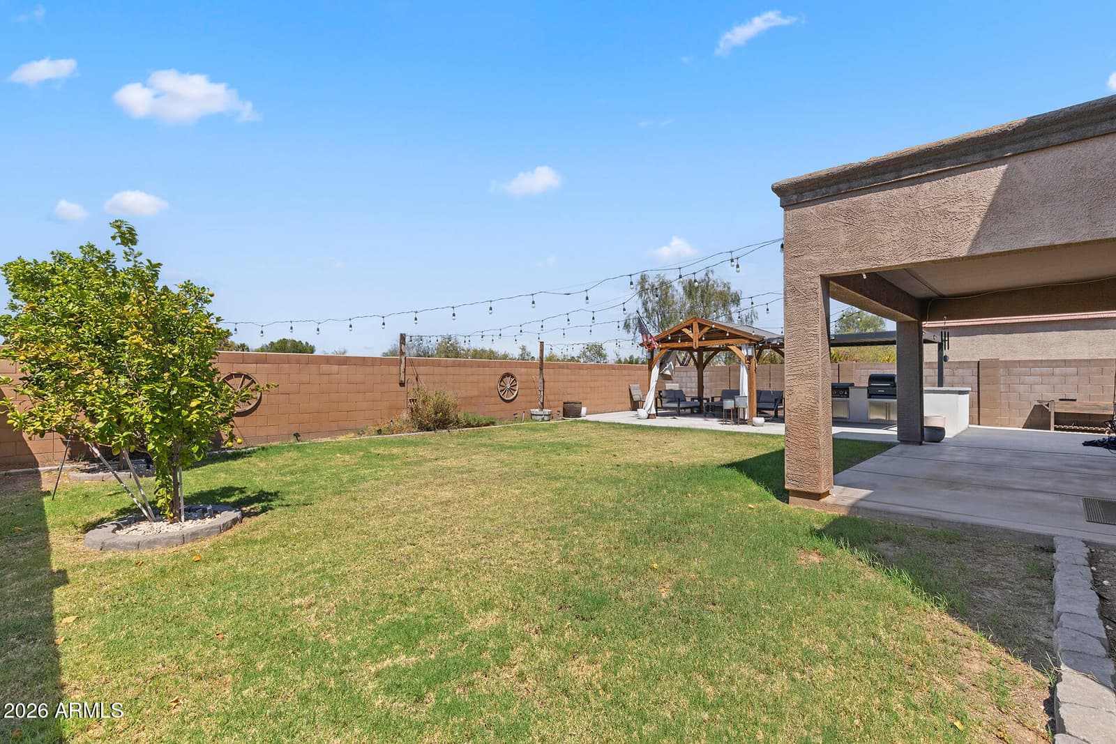 9336 W Georgia Avenue, Glendale, AZ 85305 — photo 5 of 69
