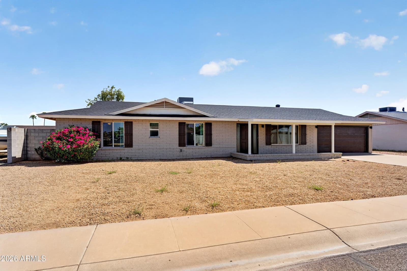 2225 W Topeka Drive, Phoenix, AZ 85027 — photo 2 of 60