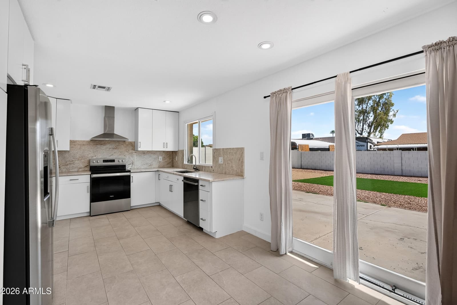 2225 W Topeka Drive, Phoenix, AZ 85027 — photo 11 of 60
