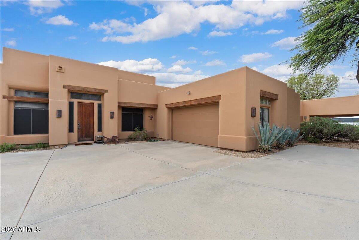 1535 Calle Simpatico, Wickenburg, AZ 85390 — photo 2 of 35