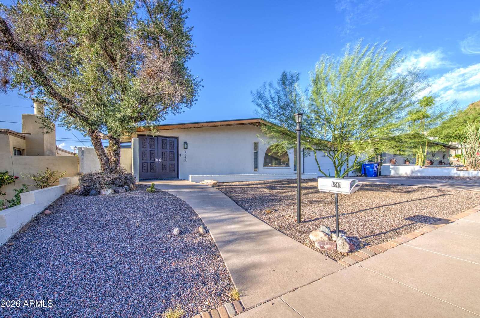 1340 E Townley Avenue, Phoenix, AZ 85020 — photo 4 of 49