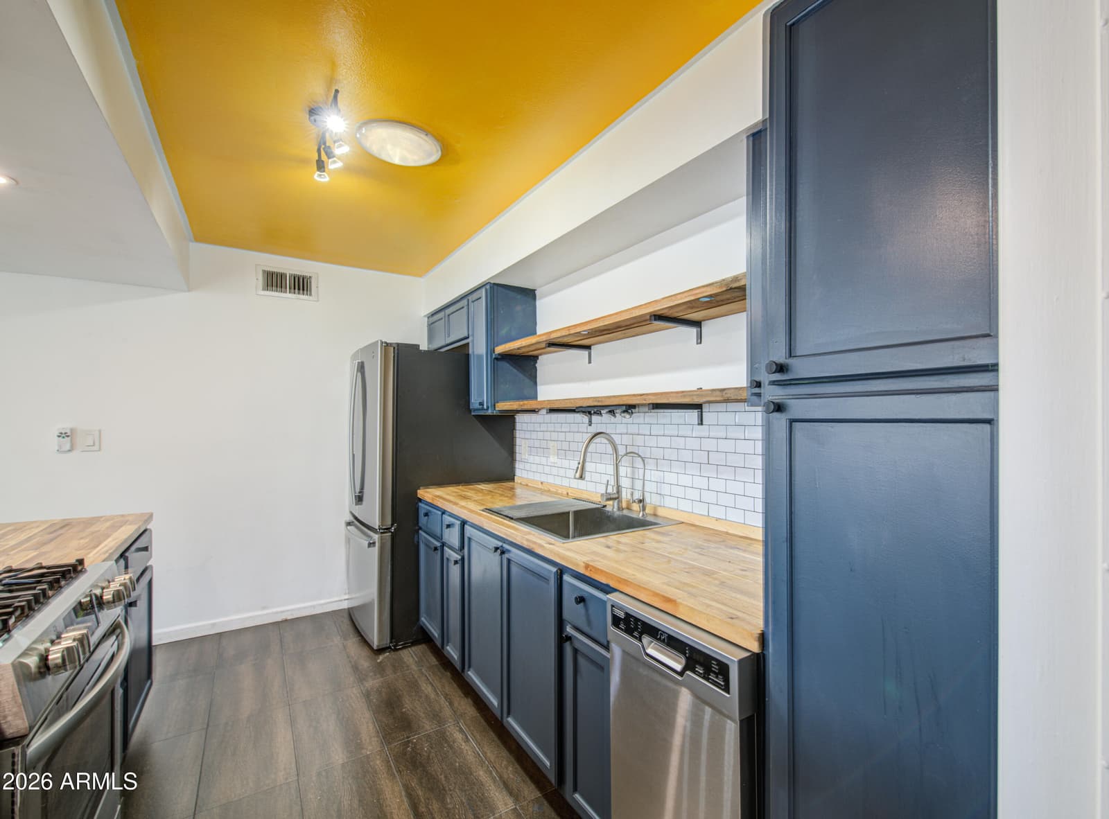 1340 E Townley Avenue, Phoenix, AZ 85020 — photo 12 of 49