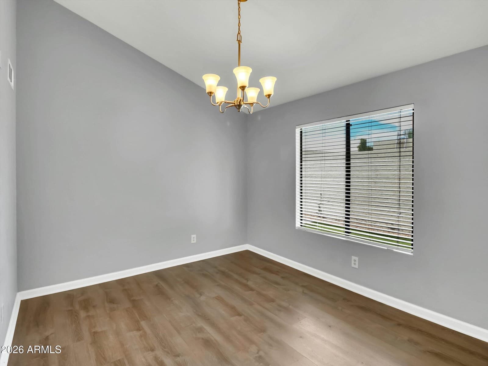2604 S Siesta Drive, Tempe, AZ 85282 — photo 10 of 48