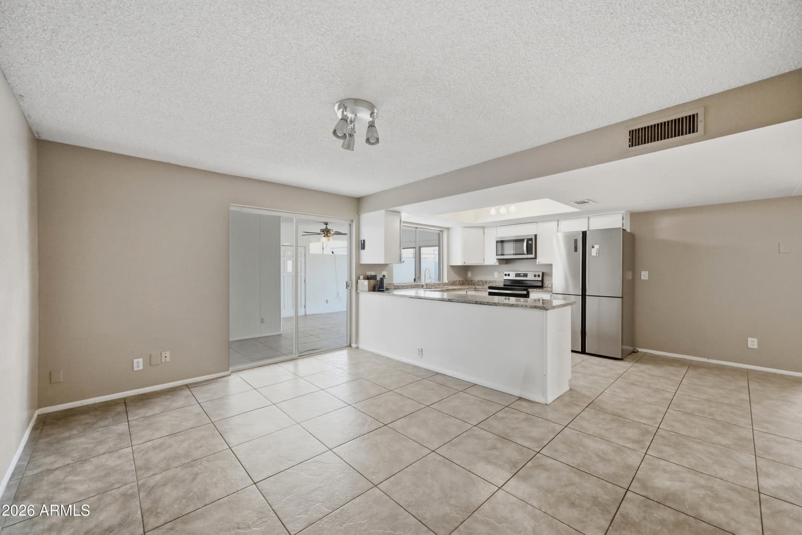 520 N Hobson Plaza, Mesa, AZ 85203 — photo 21 of 46