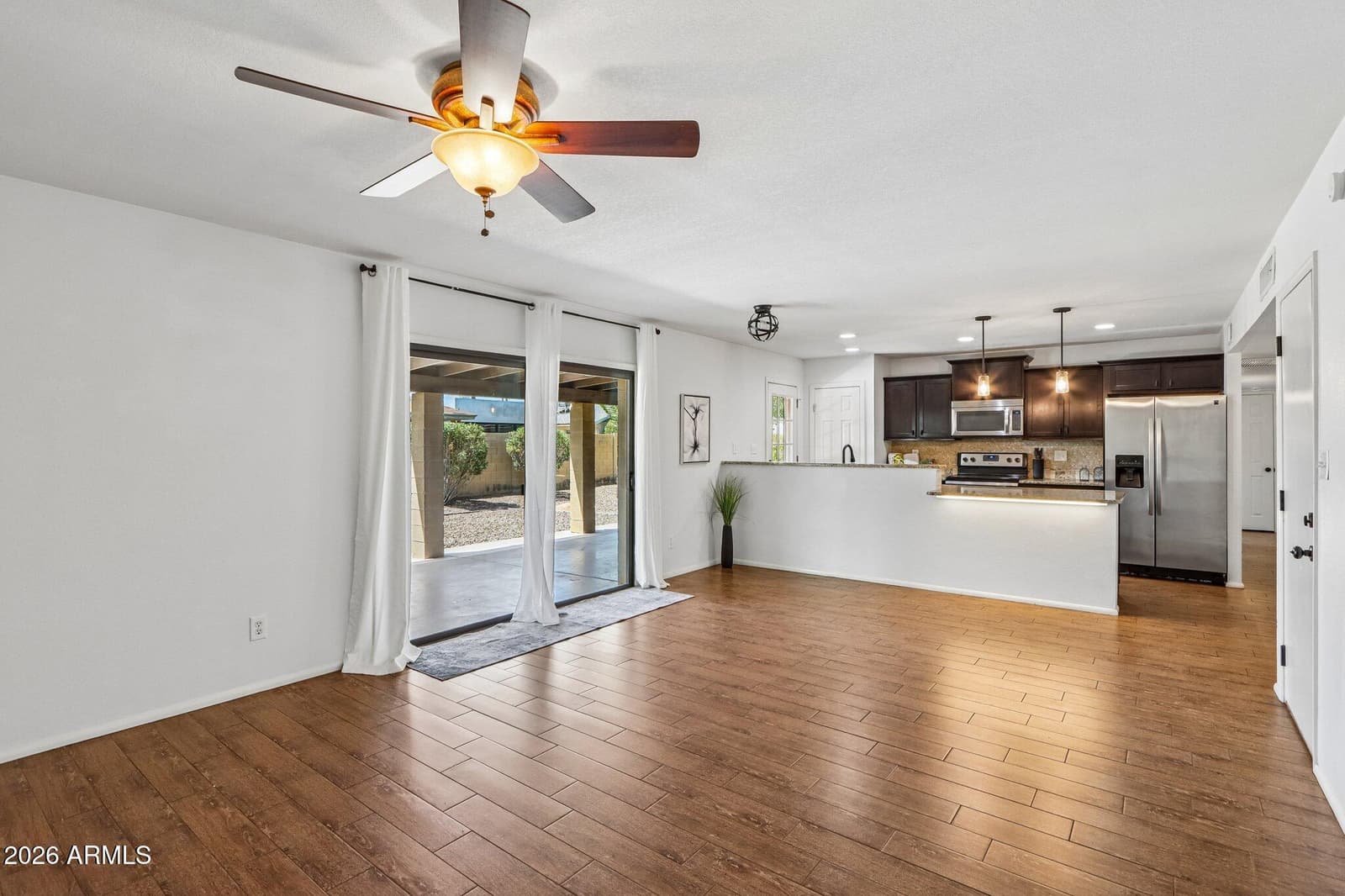 5502 S Hazelton Lane, Tempe, AZ 85283 — photo 9 of 33