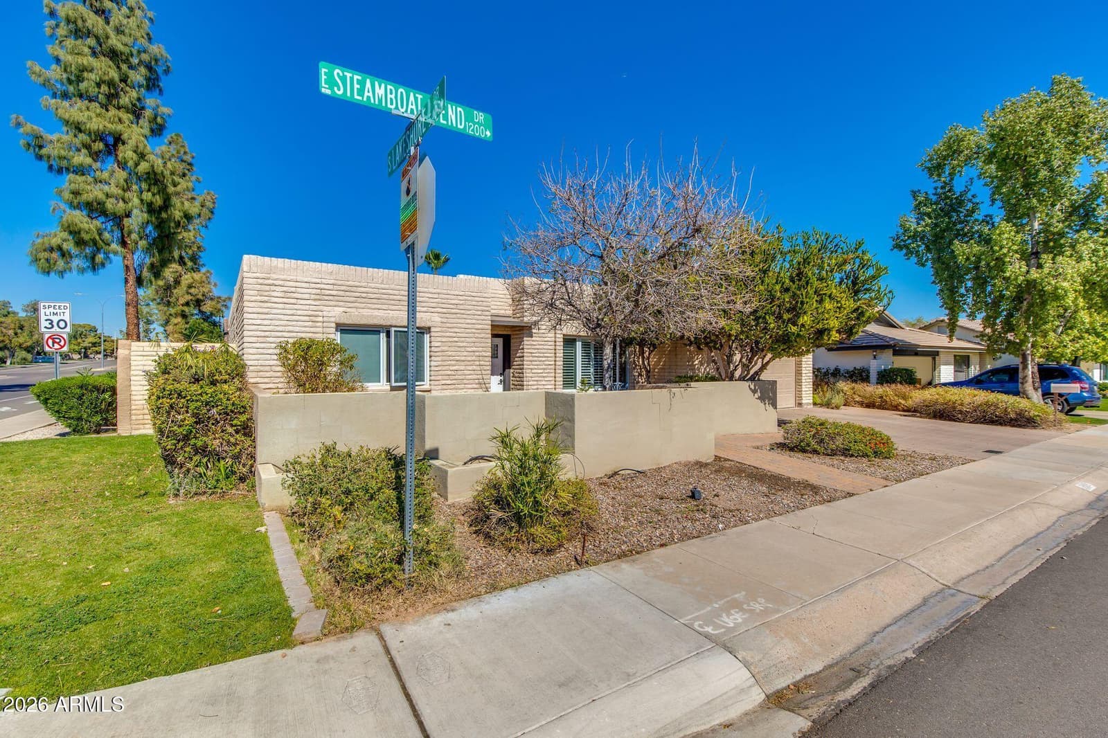 1204 E Steamboat Bend Drive, Tempe, AZ 85283 — photo 3 of 64