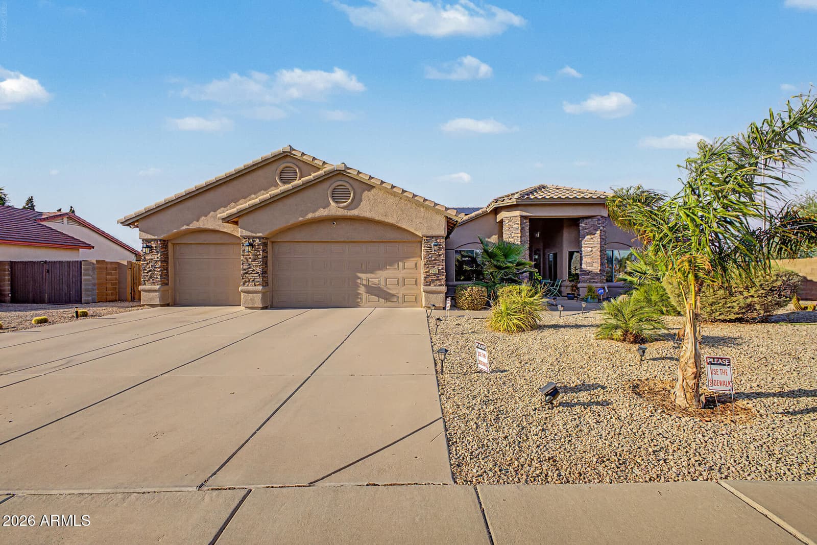 240 E Pebble Trail, Casa Grande, AZ 85122 — photo 5 of 54