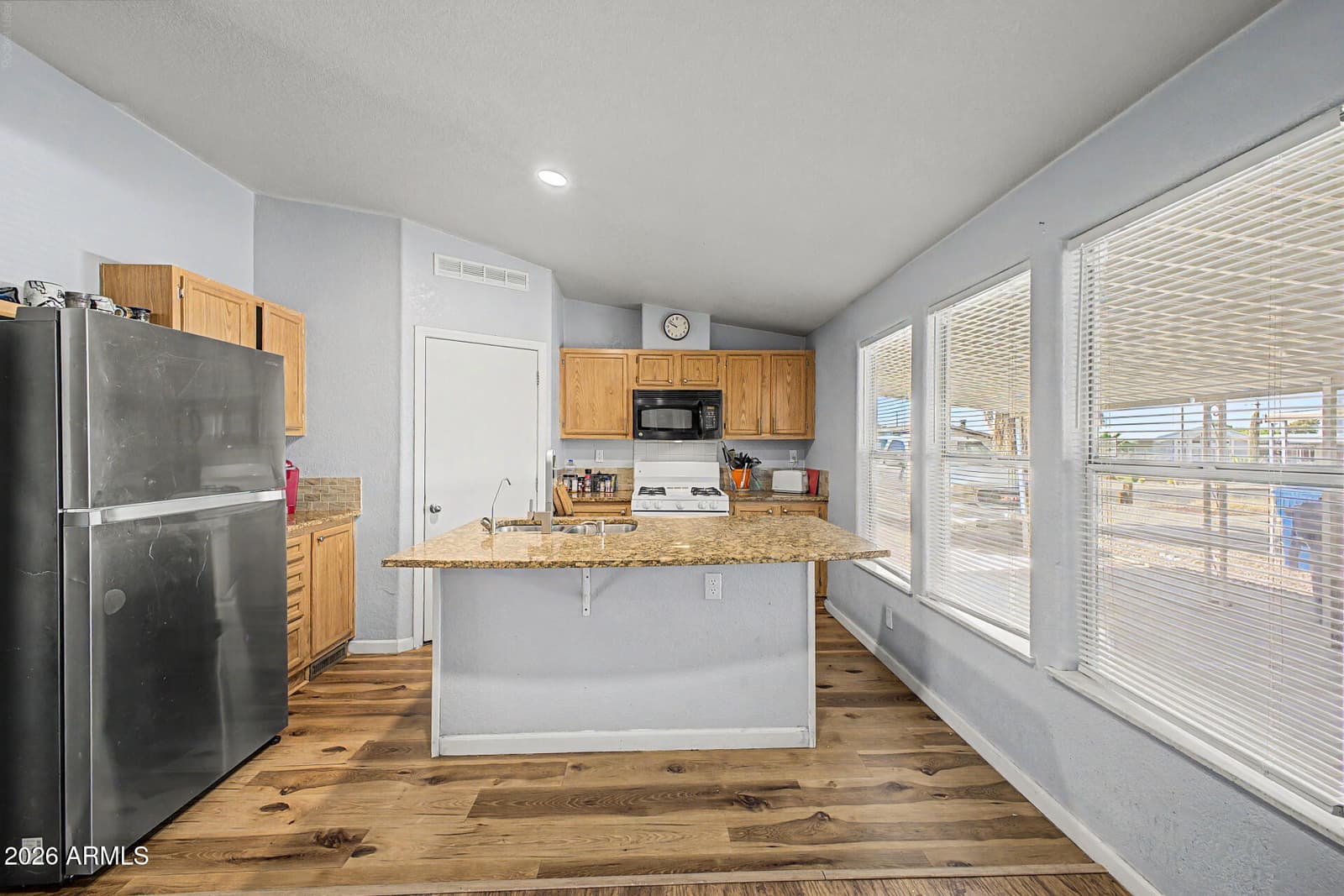 5540 E Baywood Avenue, Mesa, AZ 85206 — photo 11 of 27