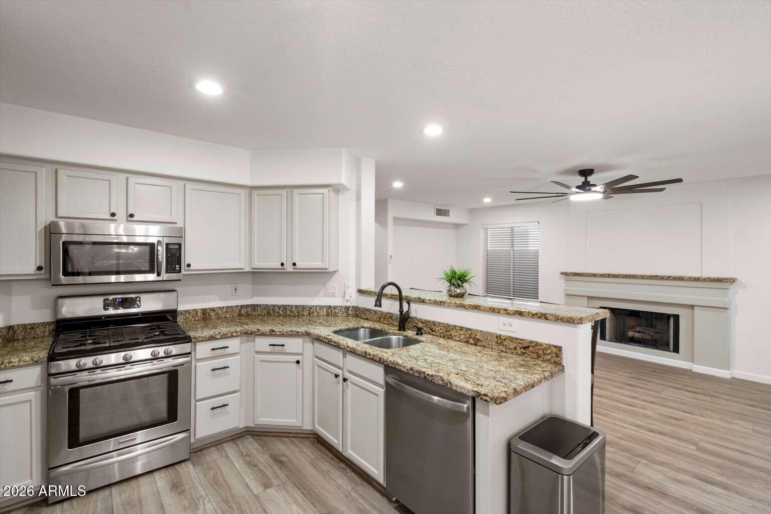 13123 W Cambridge Avenue, Goodyear, AZ 85395 — photo 9 of 49