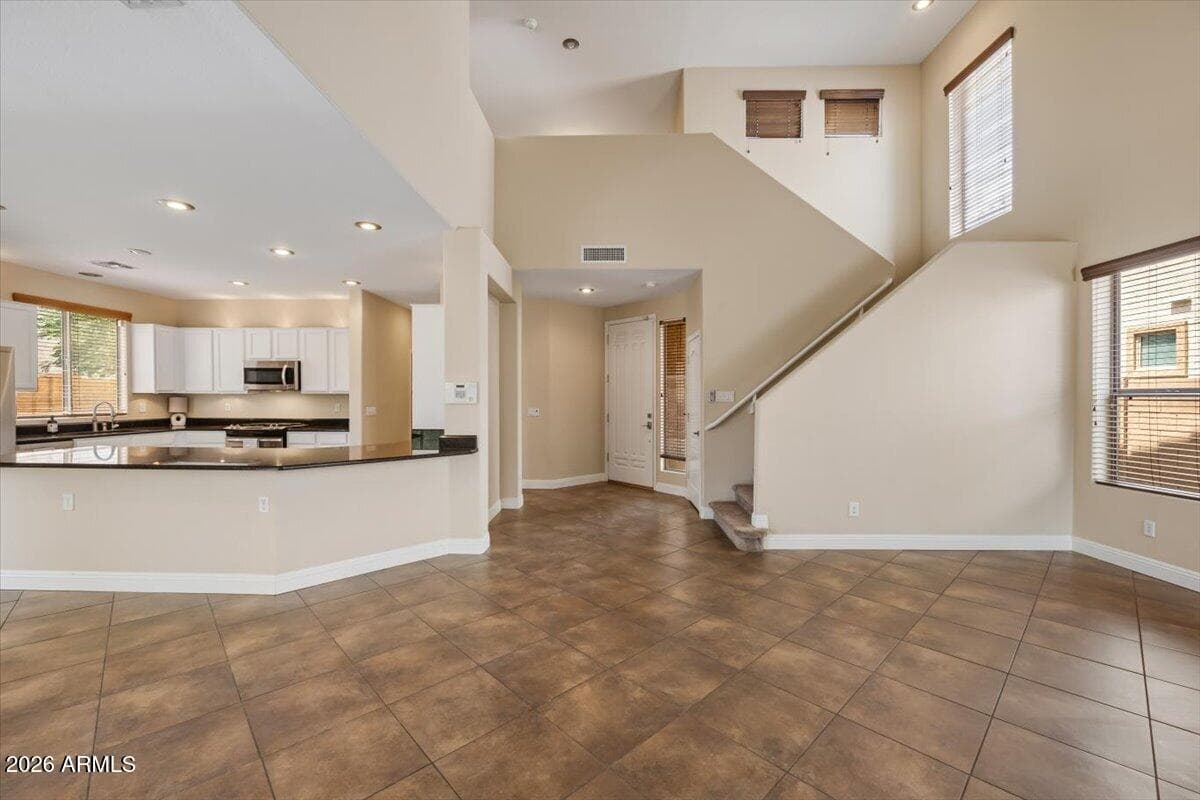 1137 S Hazel Street, Gilbert, AZ 85296 — photo 4 of 52