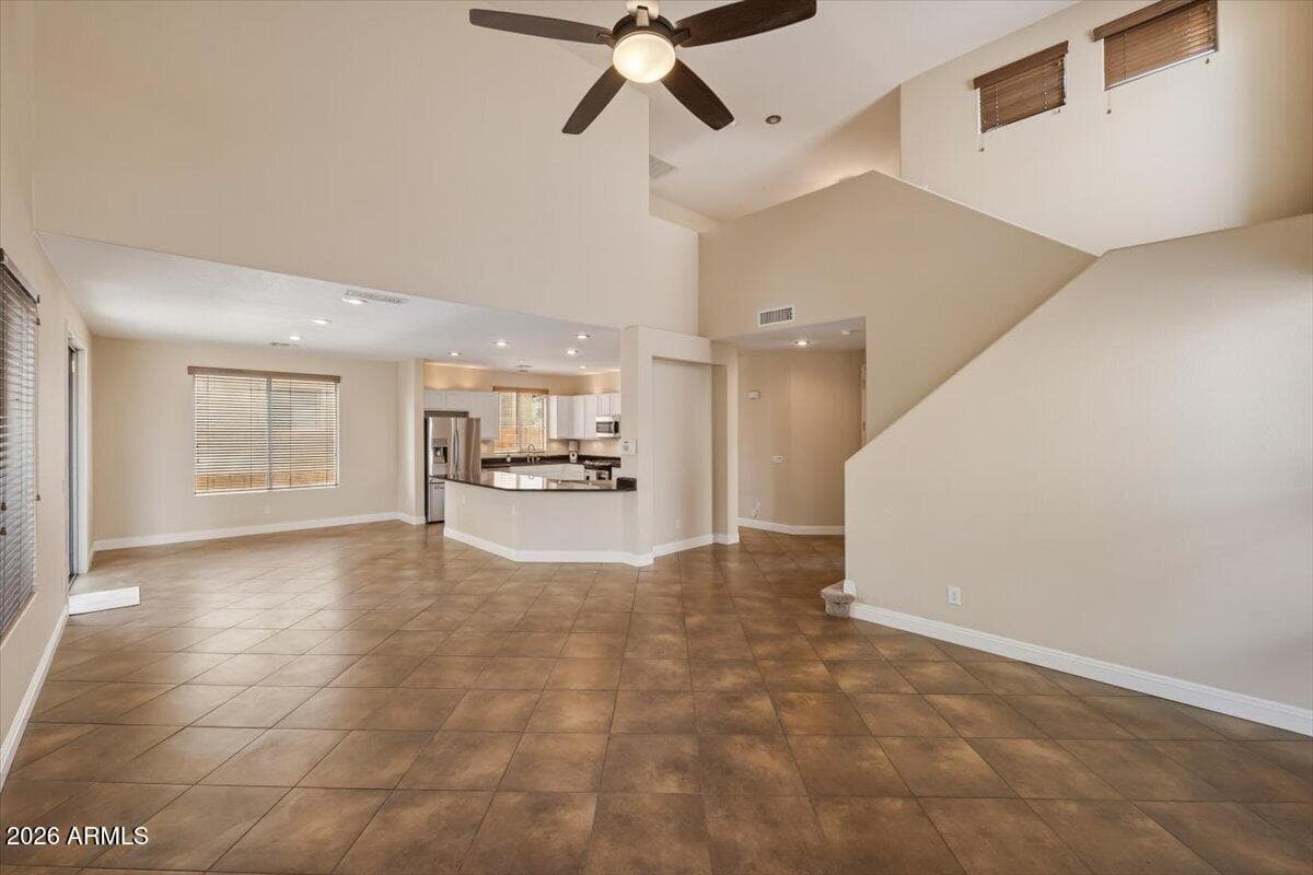 1137 S Hazel Street, Gilbert, AZ 85296 — photo 5 of 52
