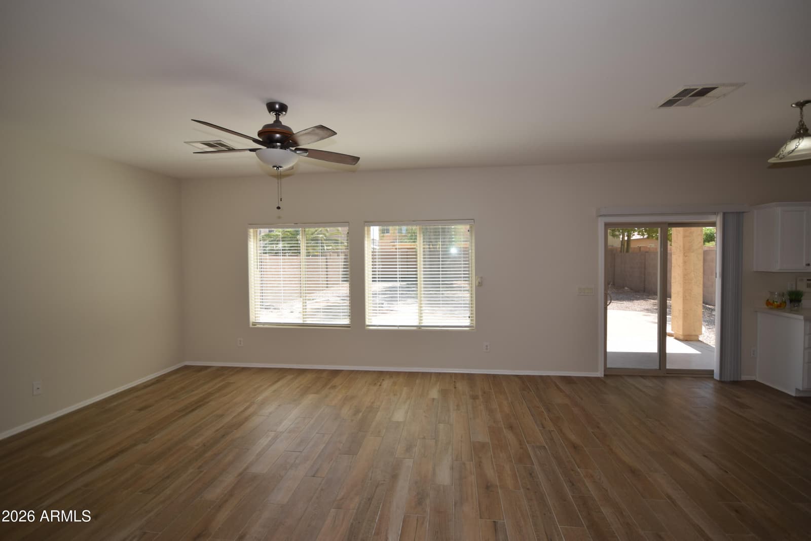 1079 E Country Crossing Way, San Tan Valley, AZ 85143 — photo 10 of 49