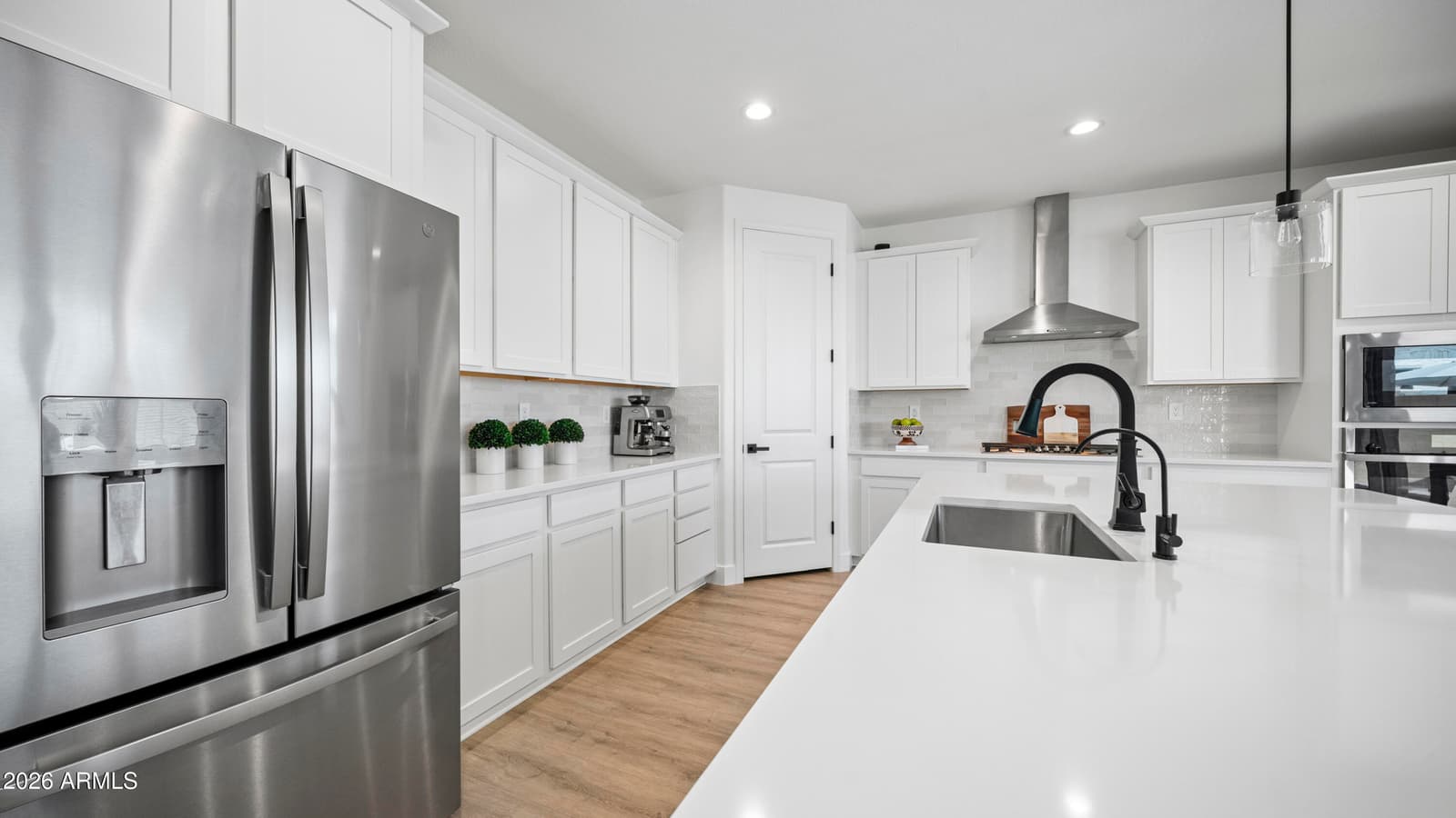 7516 W Odeum Lane, Phoenix, AZ 85043 — photo 5 of 56