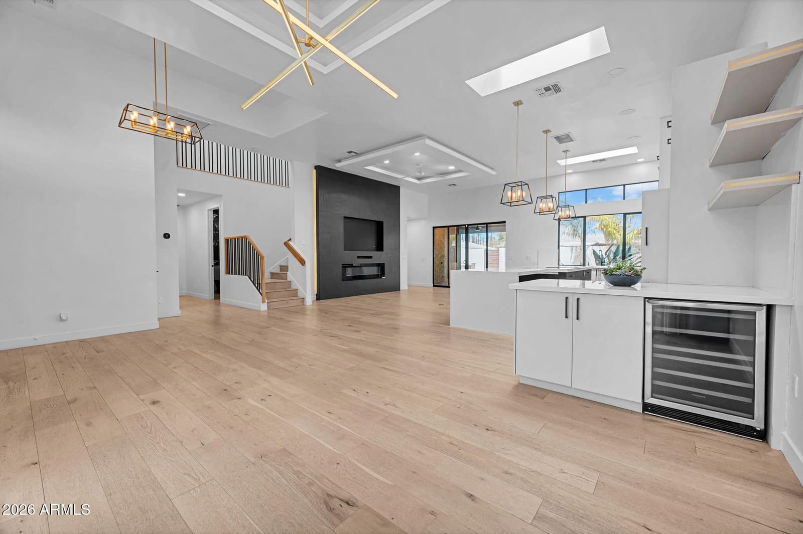 4410 E Turney Avenue, Phoenix, AZ 85018 — photo 11 of 46