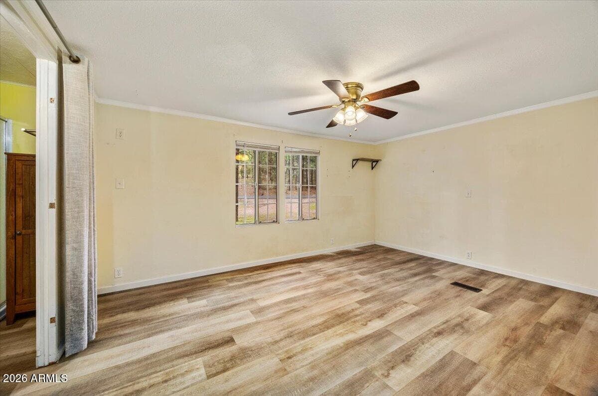 960 N 24th Drive, Show Low, AZ 85901 — photo 11 of 29