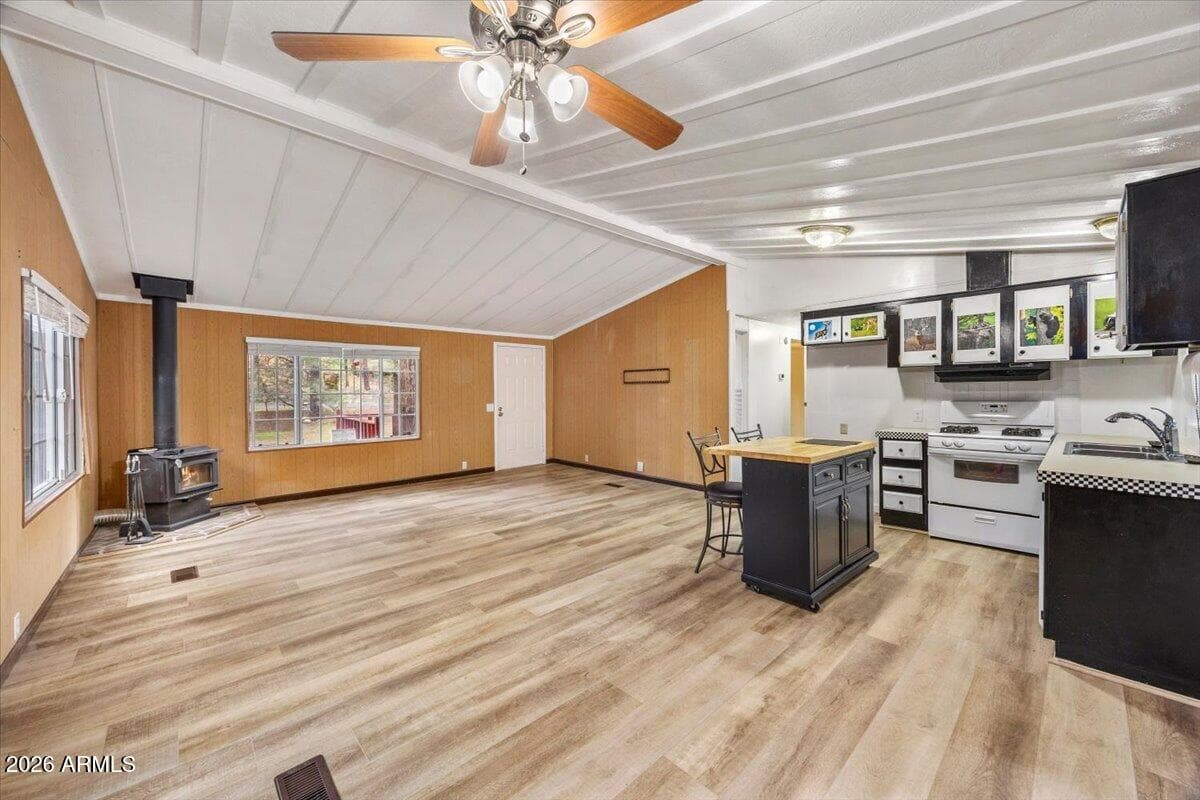 960 N 24th Drive, Show Low, AZ 85901 — photo 5 of 29
