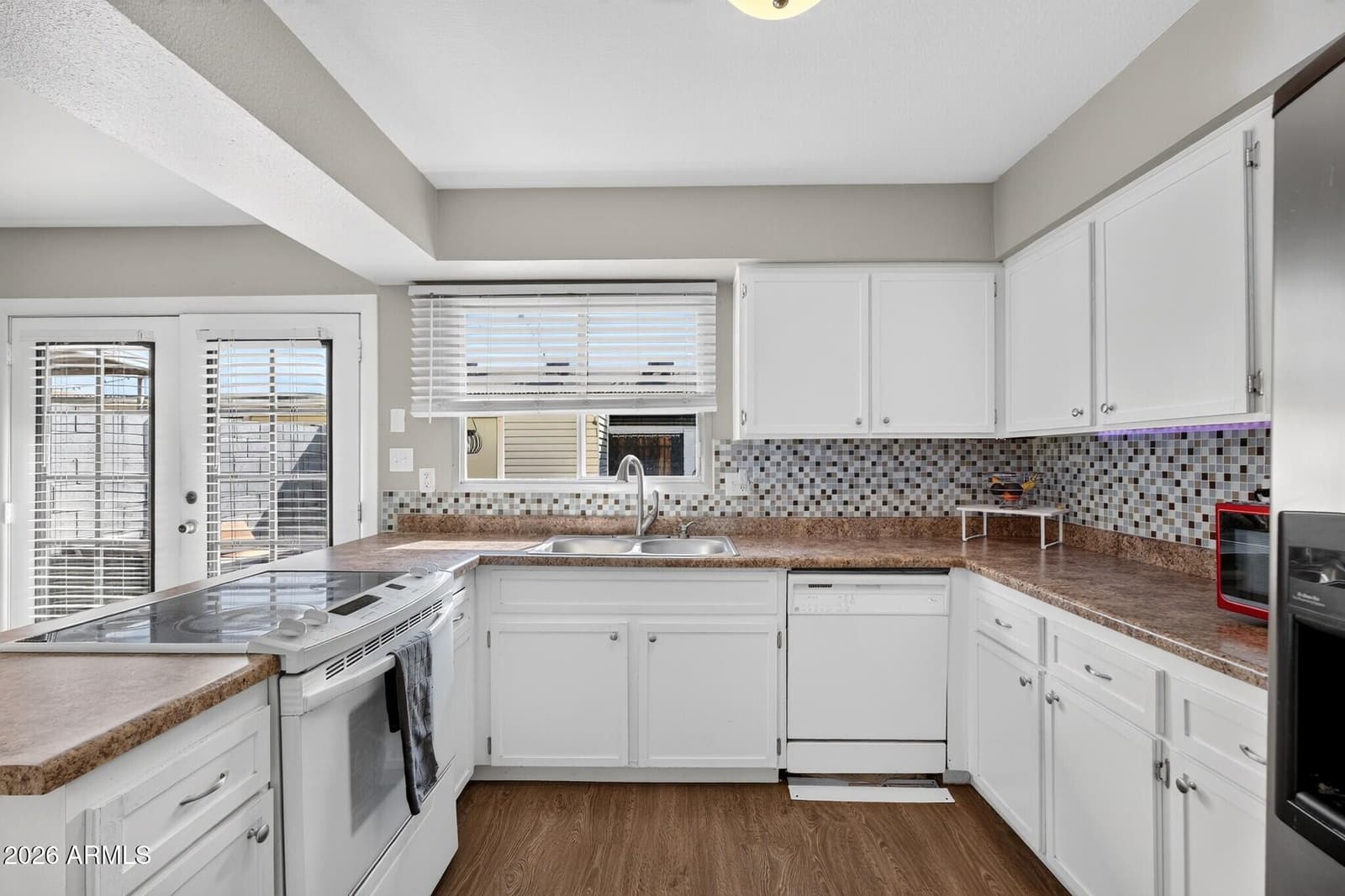 6558 S Granada Drive, Tempe, AZ 85283 — photo 15 of 46