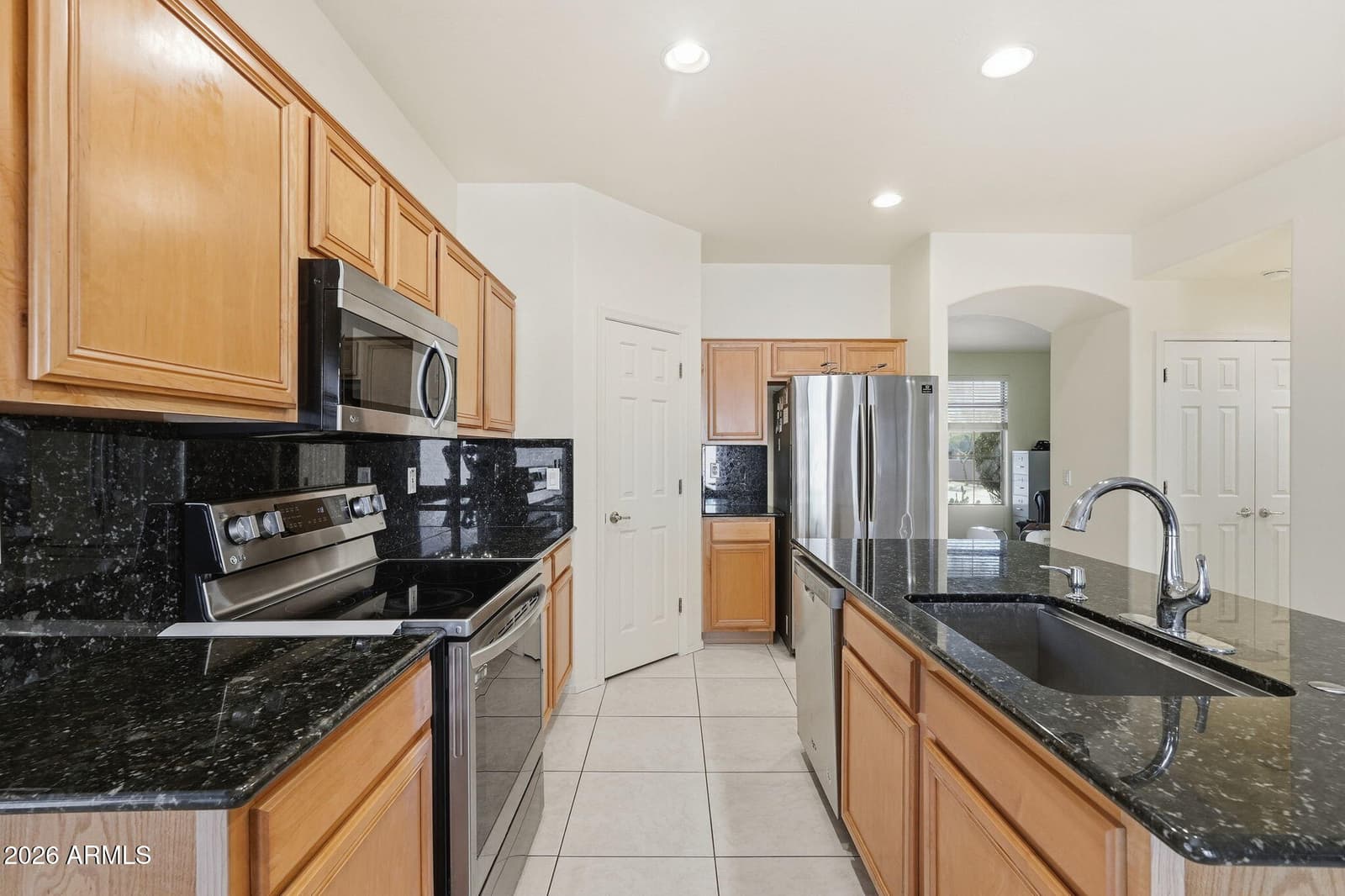 7304 E Northridge Circle, Mesa, AZ 85207 — photo 3 of 29