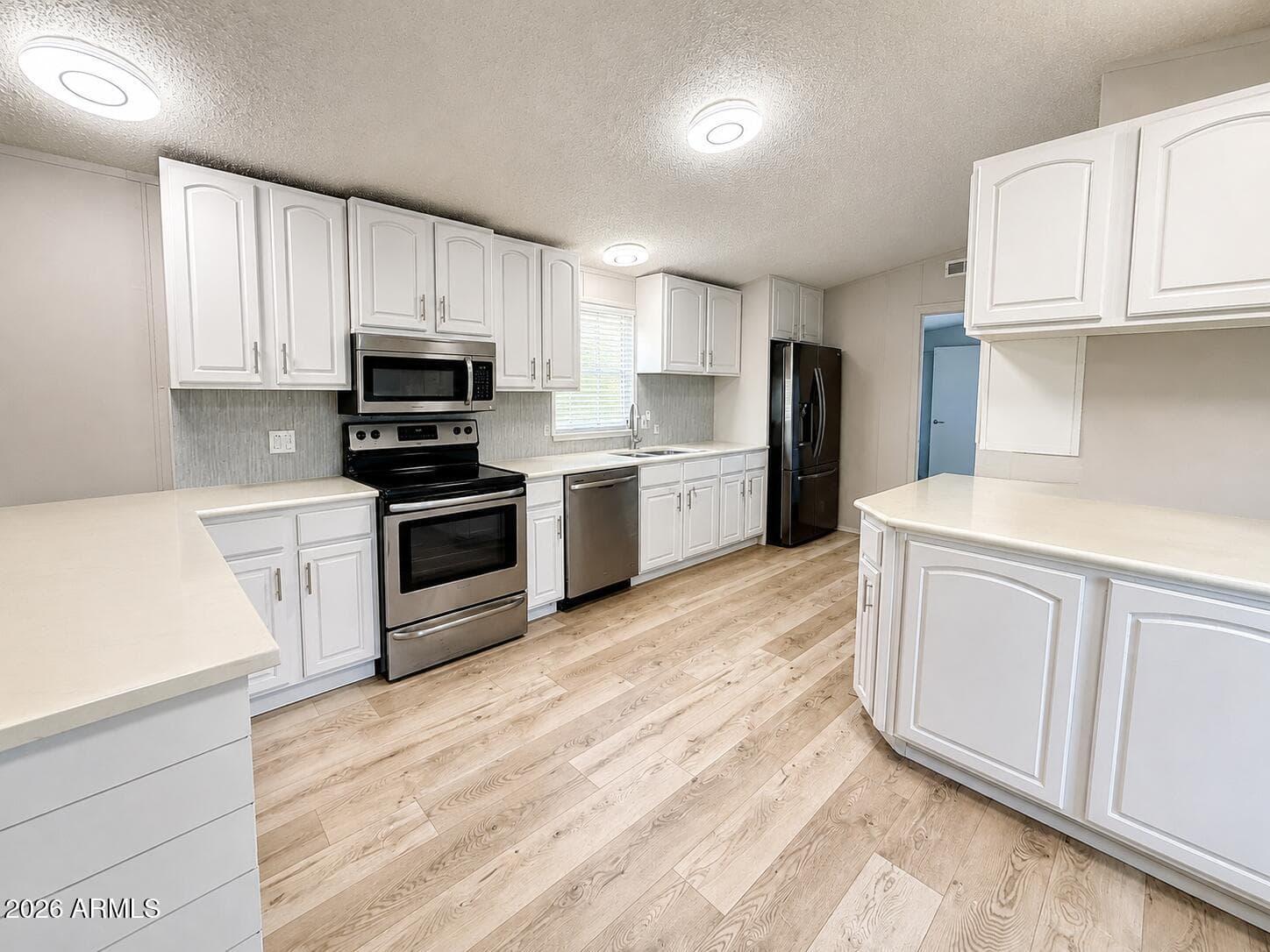 10810 N 91st Avenue 83, Peoria, AZ 85345 — photo 3 of 40