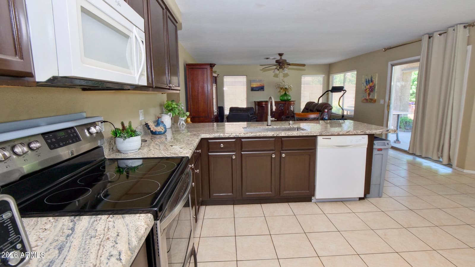 2927 S Chatsworth Road, Mesa, AZ 85212 — photo 4 of 30