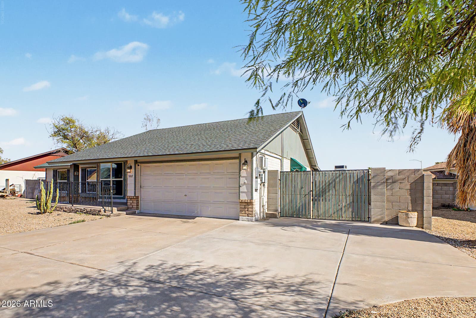 10819 W Frier Drive, Glendale, AZ 85307 — photo 2 of 19